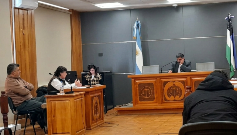 Postergan hasta noviembre la audiencia contra el chofer municipal que golpeó a un manifestante en el Gimnasio 5