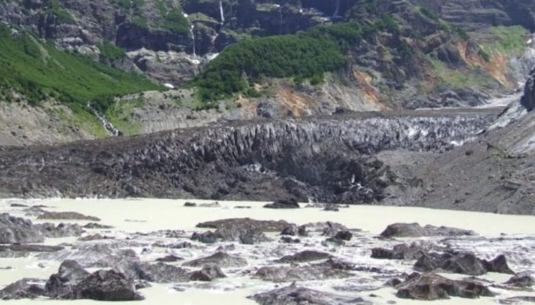 Lo que pasó en Nepal puede pasar en Patagonia: un biólogo recuerda el antecedente en el Tronador