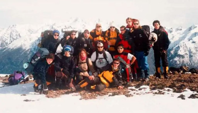 A 24 años de la tragedia del cerro Ventana, Bariloche vuelve a recordar a sus nueve estudiantes