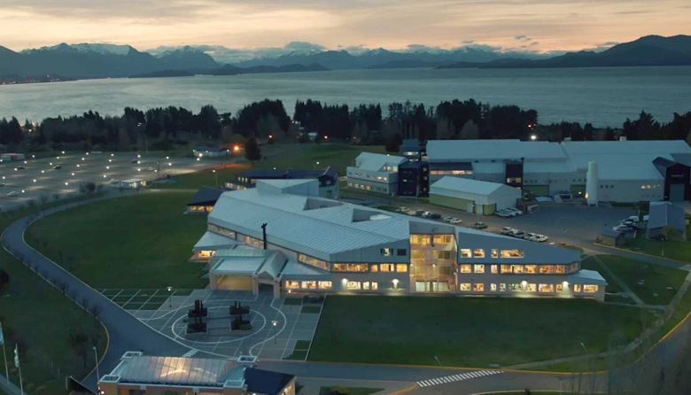 Nació en Bariloche y hoy es una potencia tecnológica mundial: INVAP cumple 50 años