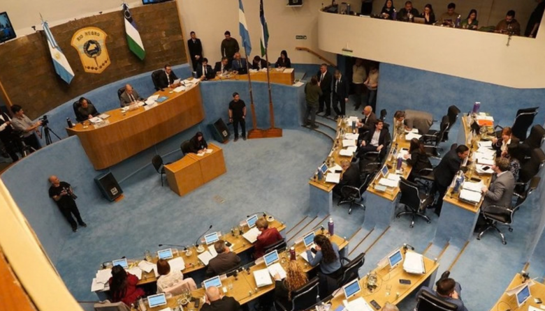 La Legislatura aprobó la creación del ERSeC, el nuevo ente que controlará luz, agua y cloacas en Río Negro
