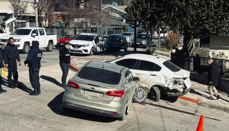 Manejaba alcoholizado y se llevó puesto un auto estacionado en Palacios y Tiscornia