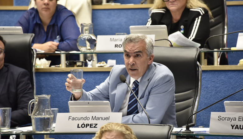 La Legislatura aprobó la reforma del IPROSS entre dudas sobre quién puede realmente elegir otra cobertura