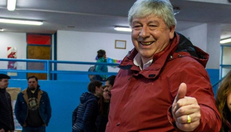 Cortés vetó el pase a planta de los municipales