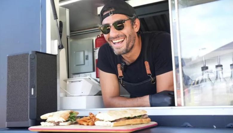 Es de Bariloche, atajó en Boca y hoy vende comida argentina en un food truck en Miami