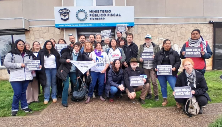 La APDH y partidos políticos presentaron en Fiscalía la denuncia penal contra Adrián Grau