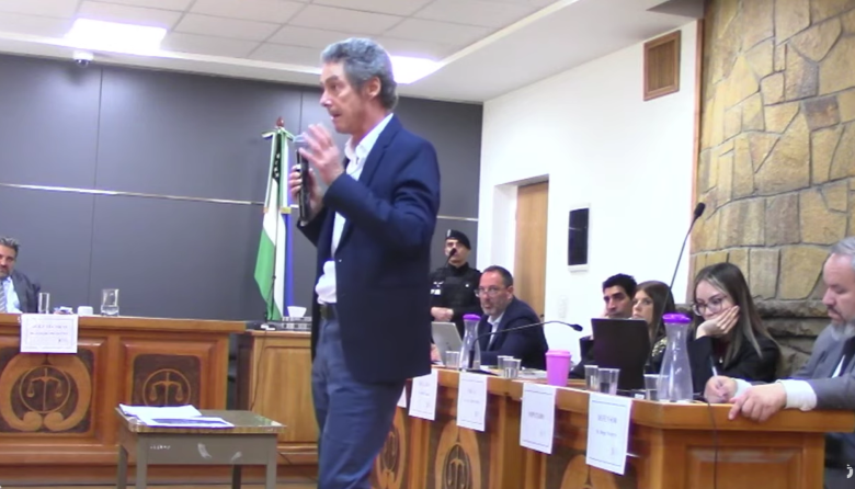 El jurado delibera y una sala espera: último día del juicio por la muerte de Estefanía Civardi