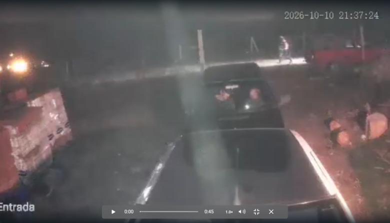Atropellaron a un joven en calle 10, el conductor se fue y buscan datos para identificar el auto