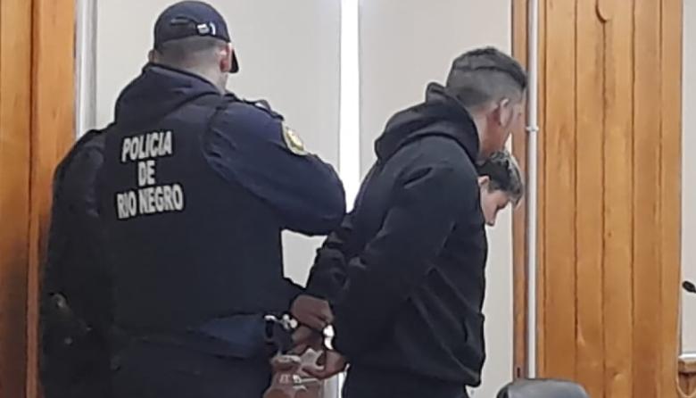 Persecución por el Circuito Chico terminó en allanamiento y la familia de un imputado dice que “no encontraron nada"
