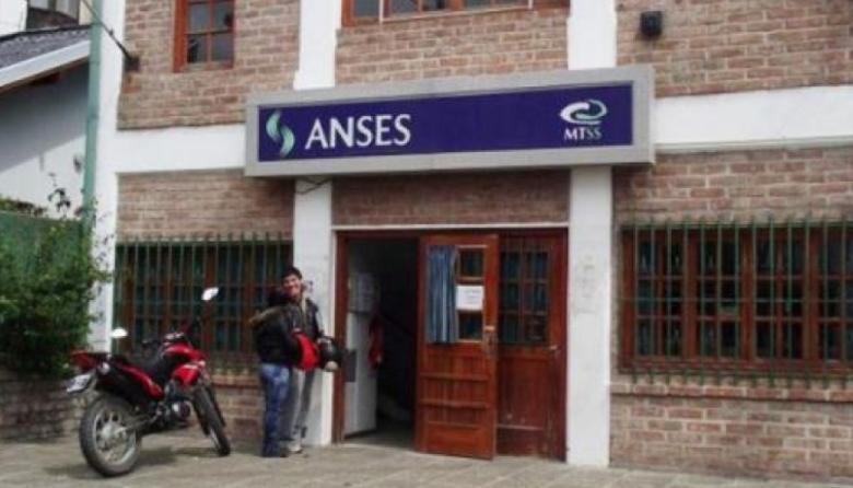 Bariloche: ANSES alertó por llamados de una falsa empleada que conoce datos de jubilados