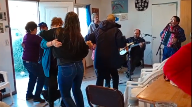 Jornada solidaria en el Centro de Abuelos Amanecer reunió a la comunidad en una tarde de música y donaciones