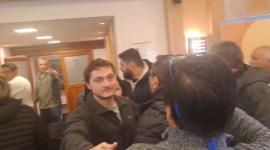 Trifulca entre la cúpula de taxistas y el concejal oficialista Hercigonja: "lo podemos arreglar de otra forma"