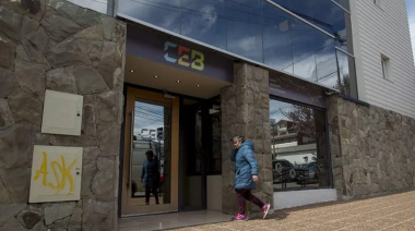 Se eleva la tensión en la CEB: Acusaciones cruzadas entre la Blanca y la Roja por una deuda millonaria en AVC
