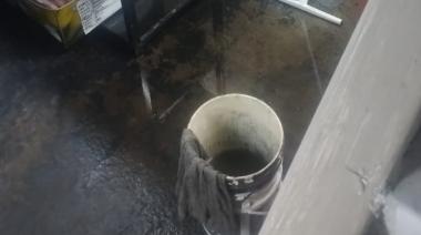 Crisis en Puerto San Carlos: Las oficinas "nuevas" del intendente se inundan a pocos meses de su inauguración