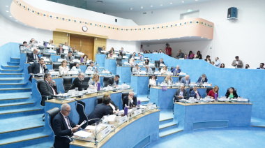 La Legislatura de Río Negro sancionó la ley que cobra aranceles a extranjeros en salud y educación superior
