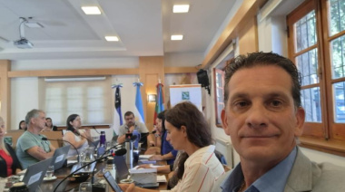 Costa Brutten al Intendente: "Desista inmediatamente y evite un nuevo papelón que agrave la crisis institucional"
