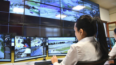 El 911 con inteligencia artificial debutó en Bariloche y recuperó un auto robado