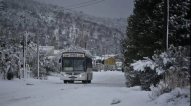 Condenan a Mi Bus por una unidad que chocó una camioneta de reparto tras perder el control por la nieve