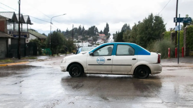 Cortés desregula RTO para taxis y remises, citando un decreto diseñado para el transporte de larga distancia