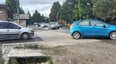 Domingo trágico en Bariloche: murió un motociclista tras ser embestido por una camioneta en Bustillo