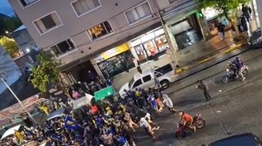(VIDEO) Hincha de Boca festejó y se descontroló: ¡Flaco, bajate de la camioneta!