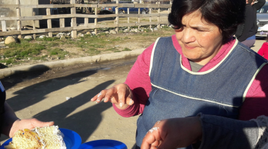¿Y si le damos una mano a la vecina? El merendero Corazones de Beatriz no baja los brazos y continúa ayudando a decenas de familias