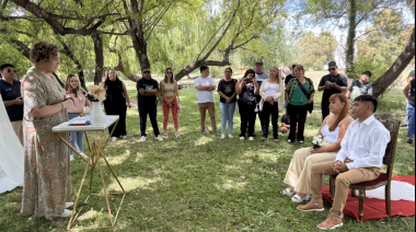 ¿Te querés casar arriba del Cerro Catedral o con los pies en el río? En Río Negro podés decir "sí, quiero" donde se te cante