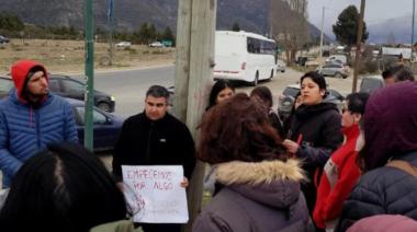 Incendio en el vertedero: la paradoja de "desviar aviones hidrantes" del bosque, para apagar el fuego en la basura