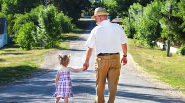 Los abuelos no son el plan B cuando el padre no paga