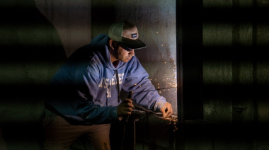 El cementerio municipal tiene novedades: llega el crematorio y resucita un tractor