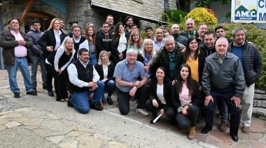 El arte de gobernar con poco: la paz inquieta de Walter Cortés