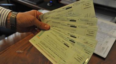 Una empresaria acumula deudas millonarias, cheques sin fondo y un juicio por más de 55 mil dólares en Bariloche