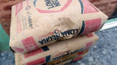 El Ejecutivo le pidió a los vecinos que "donen" una bolsa de cemento para terminar el Boulevard Wiederhold