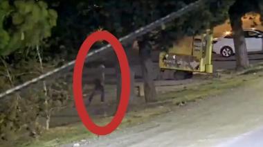 Lo vieron por las cámaras cargando una garrafa a las tres de la mañana: tenía pedido de captura