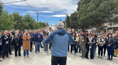 Cortés apuntó contra "la avivada" y prometió entregar 550 terrenos en el este de la ciudad