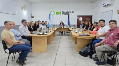 ​​​​​​​El Gobierno provincial ofreció un aumento del 5,29% y una suma fija de $250.000 a los docentes rionegrinos