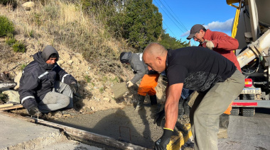 ​​​​​​​El municipio avanza con nuevas veredas de hormigón en calle Carriego del barrio El Cóndor