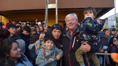 ​​​​​​​Bariloche rompió el récord mundial con la barra de chocolate más larga del mundo