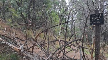 Cerro Otto: alambres de púas, amenazas y una vecina fuera de su propia casa