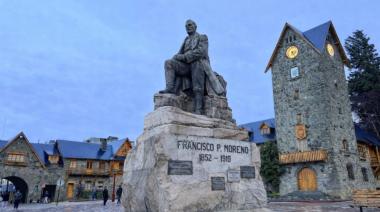 La IA que resolvió el dilema de la estatua: Perito Moreno como la figura que Bariloche necesita