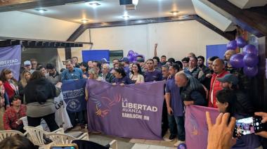 "El doble que Cortés": LLA reunió a su militancia en Bariloche y agitó los 24.000 votos para ir por la intendencia