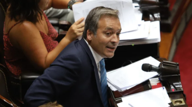 Soria fulminó a Adorni: "fue el único argentino que Milei sacó de la pobreza"