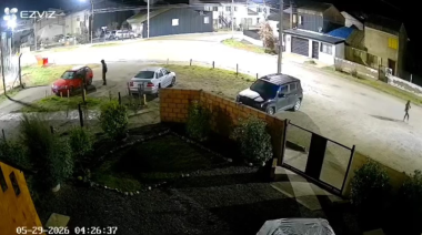 (Video) Robaron un auto "a tiro" en el barrio 170 Viviendas y los dueños piden ayuda para encontrarlo