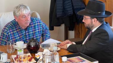 Cortés recibió al Gran Rabino de la AMIA: habrá participación en el acto del atentado