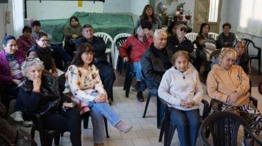 Cortés se reunió con vecinos del barrio Güemes por seguridad, tránsito y obras