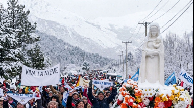 La nieve amaga, asoma y se borra: Bariloche reza por la postal blanca con un alerta amarillo como esperanza