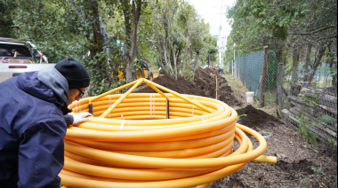 Avanza la red de gas: la obra en Villa Lago Gutiérrez y Reina Mora ya va por su segunda etapa