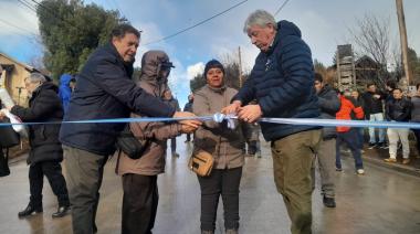 ​​​​​​​Cortés inauguró el asfalto de Campichuelo y anunció la compra de seis vehículos para crear la Policía Municipal