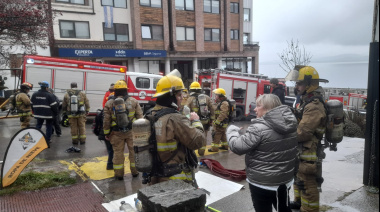 (Video) Incendio en el Tenedor Libre de Quaglia, en pleno centro de Bariloche