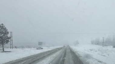 El municipio recomienda "quedarse en casa" mientras persista el temporal de nieve